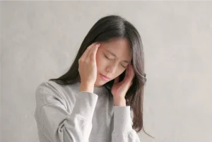 頭痛、めまいや立ちくらみ
